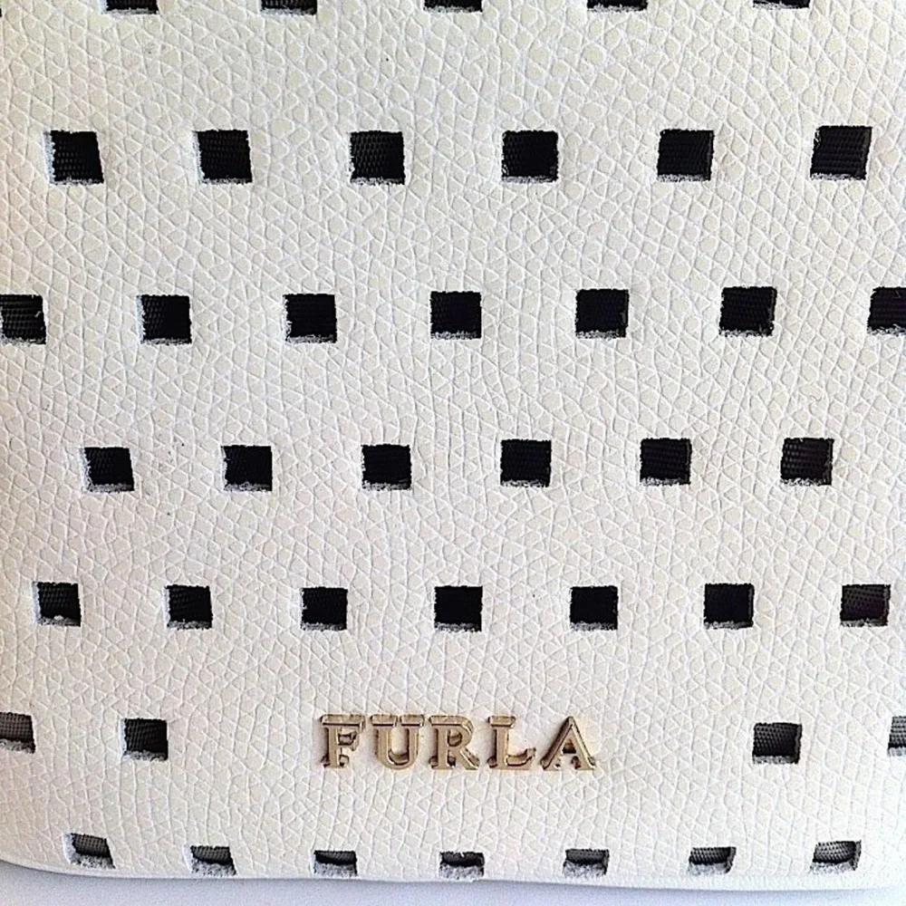 Furla White Yo-yo 2 Way Crossbody Bag - Picture 8 of 9